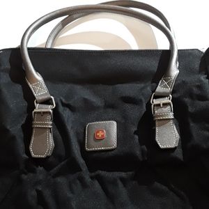 Swiss Gear carry on bag